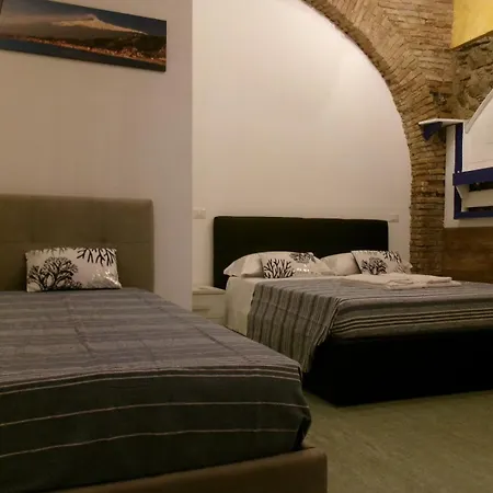 Penzion Marina Club Giardini Naxos